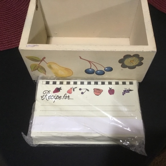 Lillian Vernon Recipe Wooden Box with subject/note cards NICE! - Picture 4 of 13